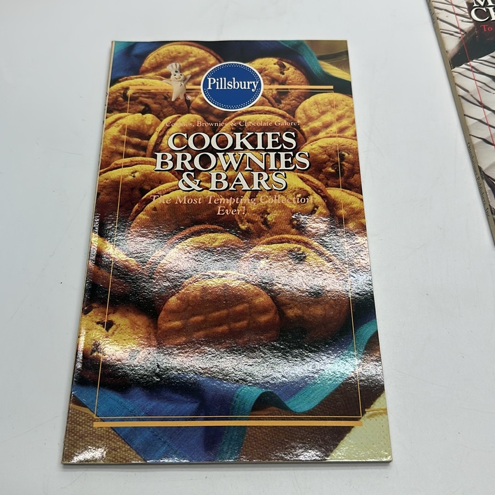 Cook books - Pillsbury Cookies Brownies & Chocolate Galore Book 5 mini books - Picture 3 of 11